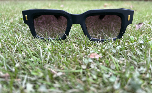 Premium quality trendy frame sunglasses for men & women