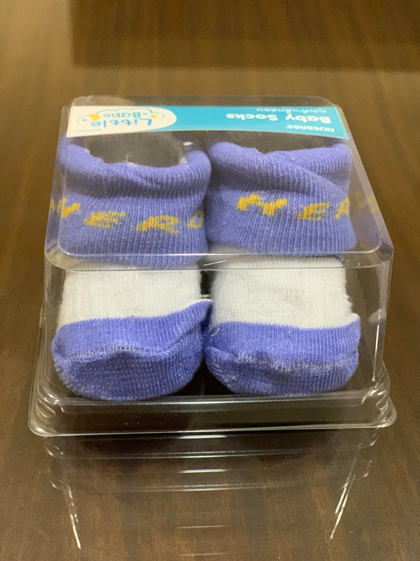 Newborn baby socks purple colour 0-3 months